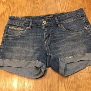 3/$15💥Levi’s Denim Jeans-Juniors. LIKE NEW!